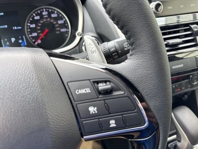 2025 Mitsubishi Eclipse Cross - Image 18 of 21