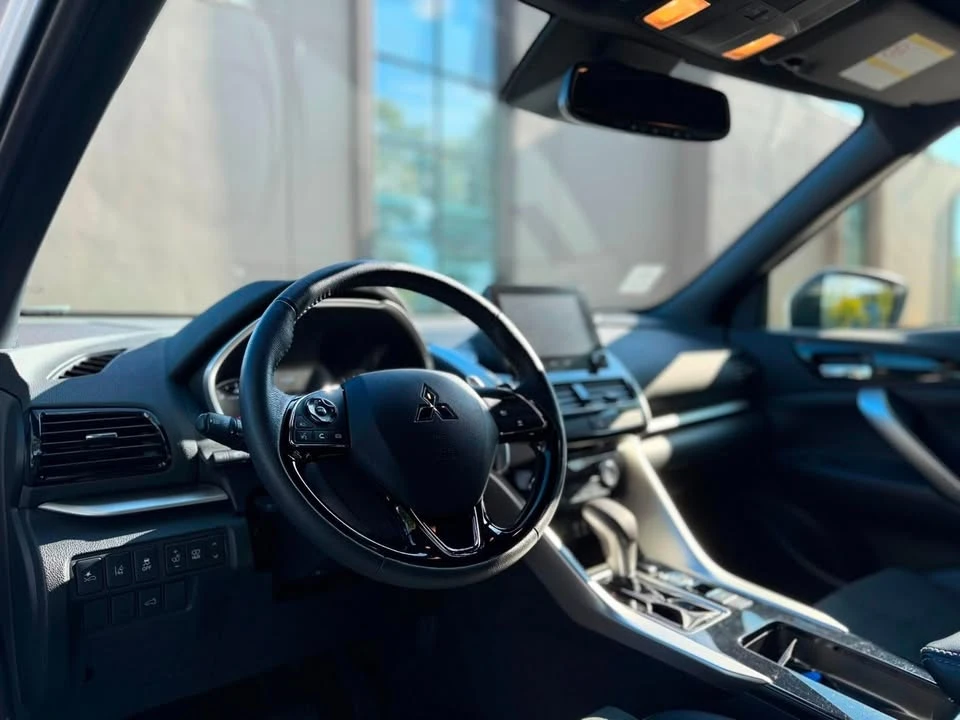 2025 Mitsubishi Eclipse Cross - Image 10 of 20