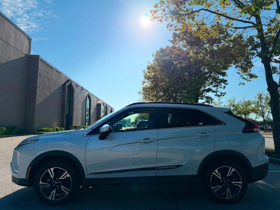 2025 Mitsubishi Eclipse Cross - Image 3 of 20