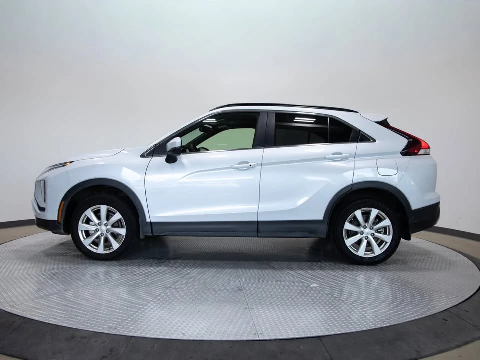 2025 Mitsubishi Eclipse Cross - Image 2 of 20