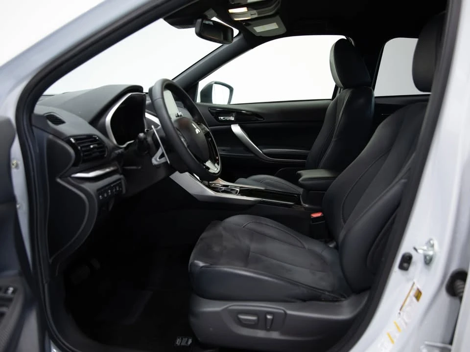 2025 Mitsubishi Eclipse Cross - Image 14 of 20