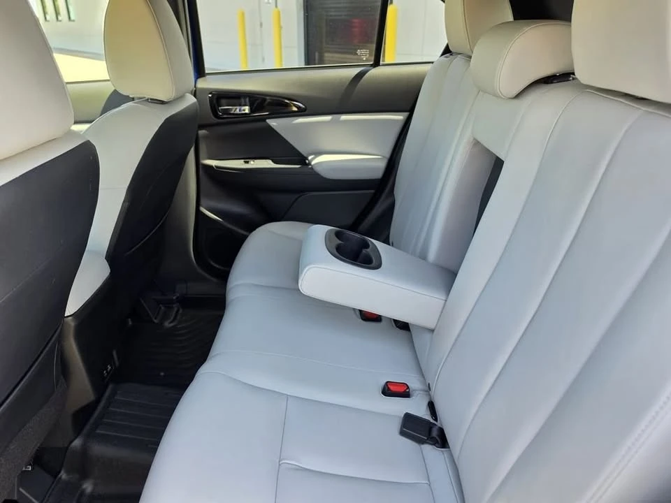 2025 Mitsubishi Eclipse Cross - Image 13 of 20