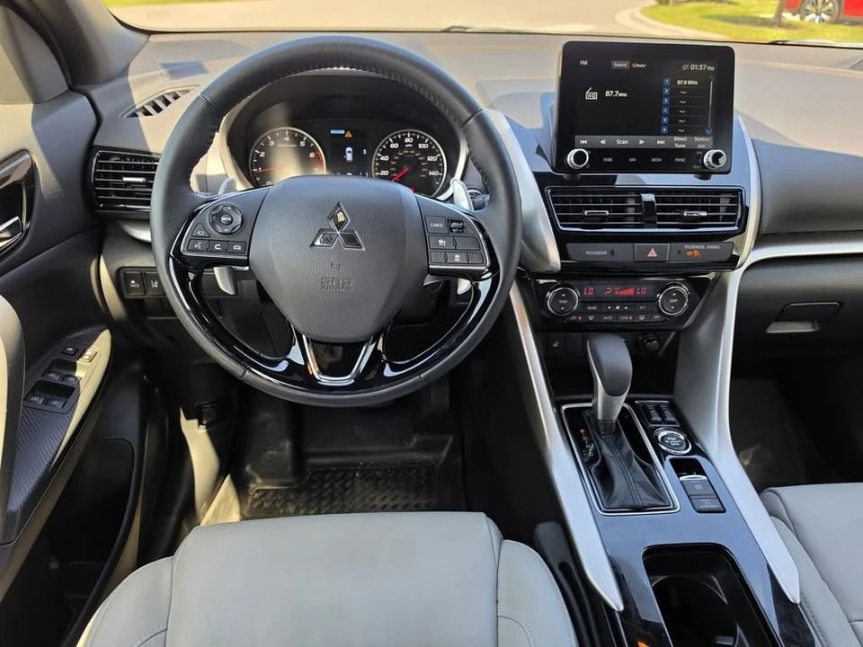 2025 Mitsubishi Eclipse Cross - Image 10 of 20