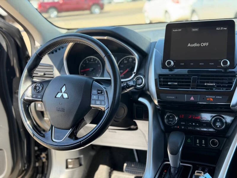 2025 Mitsubishi Eclipse Cross - Image 10 of 11