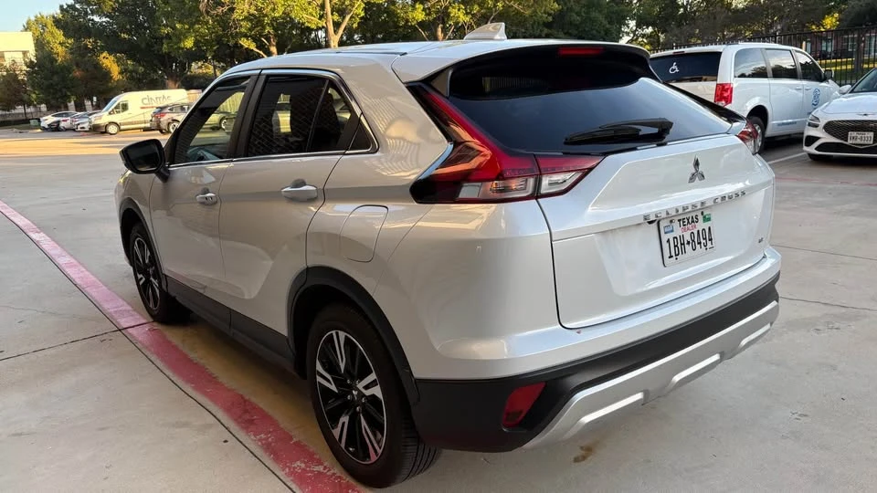2025 Mitsubishi Eclipse Cross - Image 6 of 20