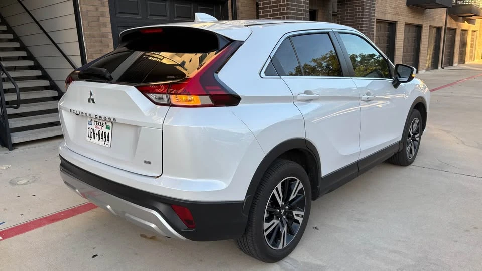 2025 Mitsubishi Eclipse Cross - Image 4 of 20