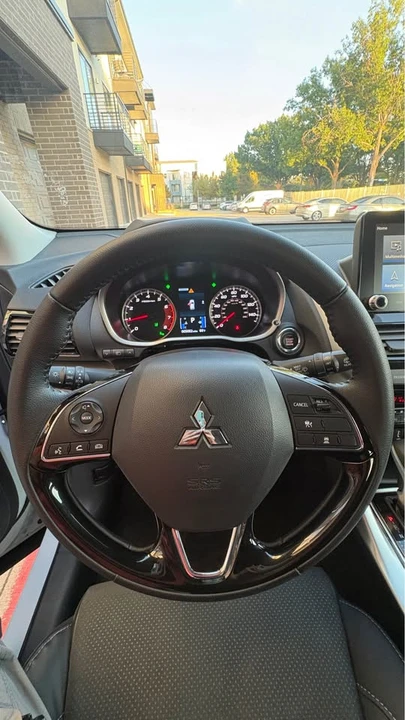 2025 Mitsubishi Eclipse Cross - Image 16 of 20