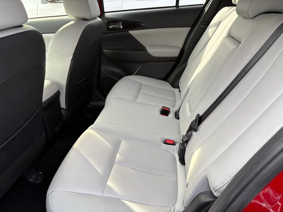 2025 Mitsubishi Eclipse Cross - Image 5 of 7