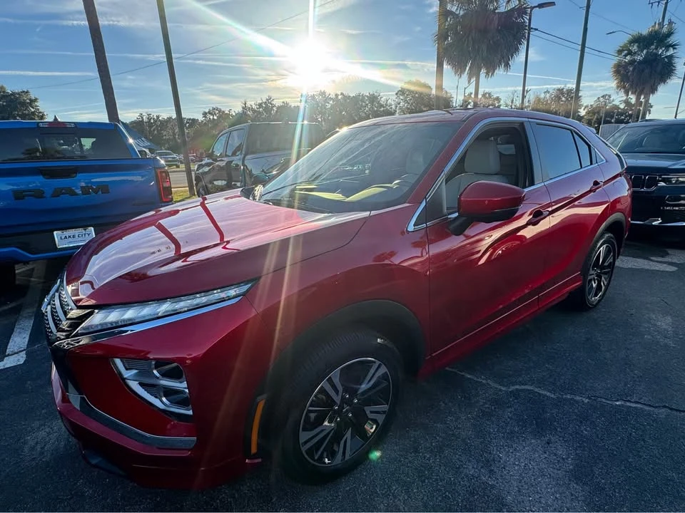 2025 Mitsubishi Eclipse Cross - Image 2 of 6