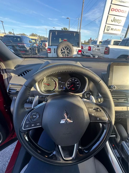 2025 Mitsubishi Eclipse Cross - Image 3 of 6