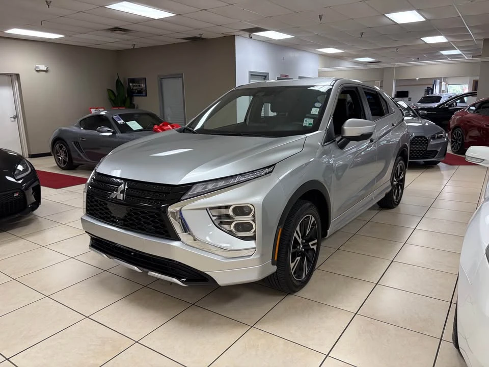 2025 Mitsubishi Eclipse Cross - Image 3 of 13