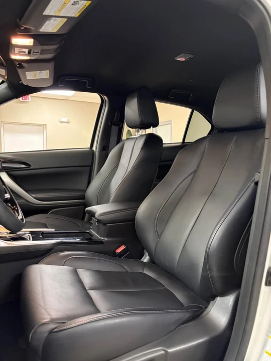 2025 Mitsubishi Eclipse Cross - Image 10 of 13