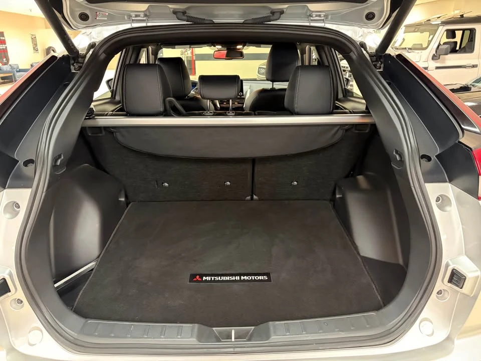 2025 Mitsubishi Eclipse Cross - Image 8 of 13