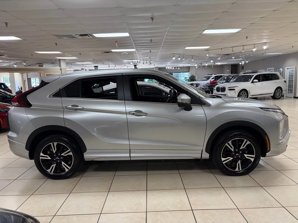 2025 Mitsubishi Eclipse Cross - Image 4 of 13
