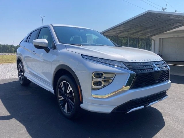 2025 Mitsubishi Eclipse Cross - Image 3 of 19