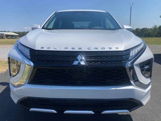 2025 Mitsubishi Eclipse Cross - Image 2 of 19