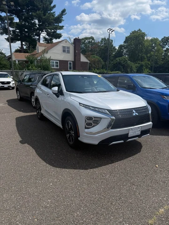 2025 Mitsubishi Eclipse Cross - Image 2 of 5
