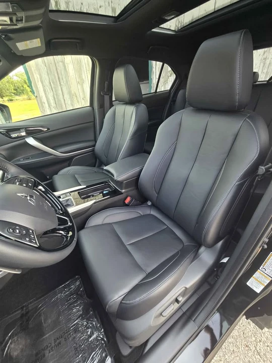 2025 Mitsubishi Eclipse Cross - Image 5 of 12