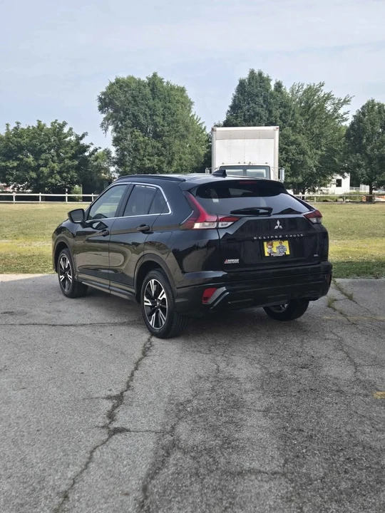 2025 Mitsubishi Eclipse Cross - Image 3 of 12