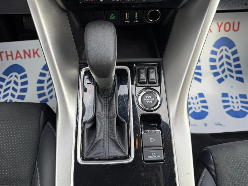 2025 Mitsubishi Eclipse Cross - Image 19 of 31