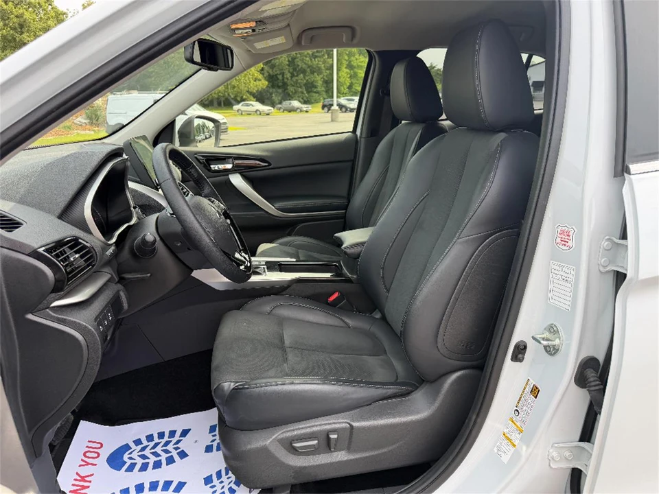 2025 Mitsubishi Eclipse Cross - Image 29 of 31