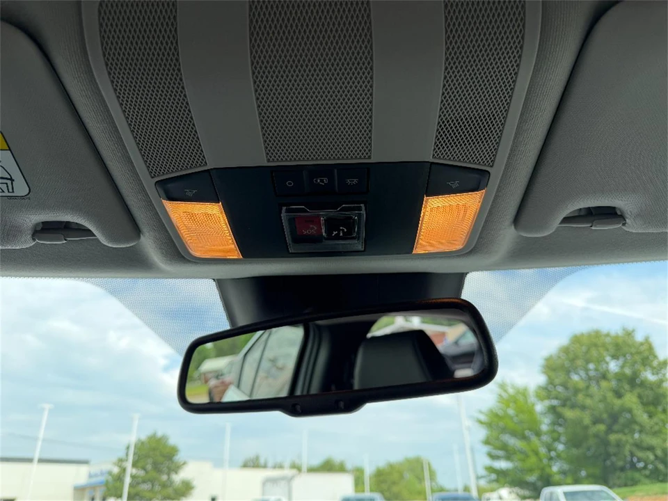2025 Mitsubishi Eclipse Cross - Image 26 of 31
