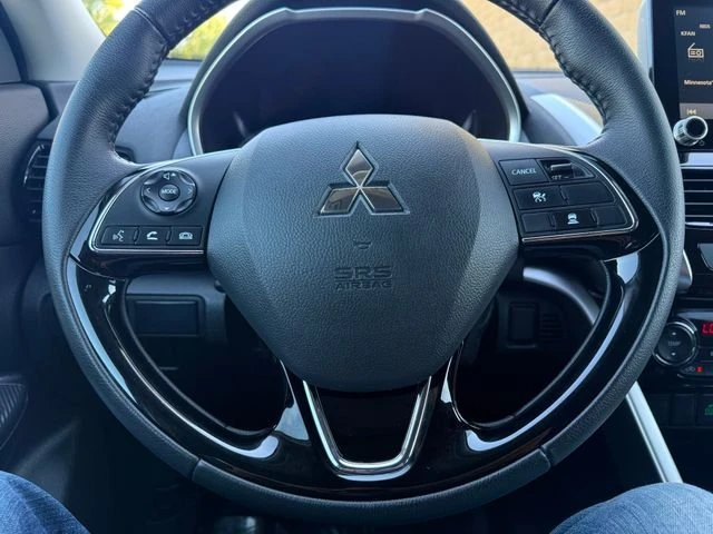 2025 Mitsubishi Eclipse Cross - Image 13 of 15