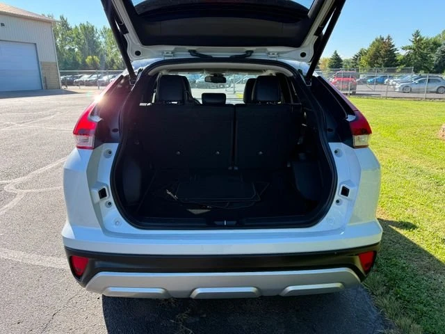 2025 Mitsubishi Eclipse Cross - Image 3 of 15