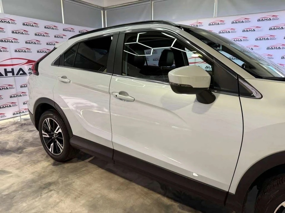 2025 Mitsubishi Eclipse Cross - Image 7 of 31