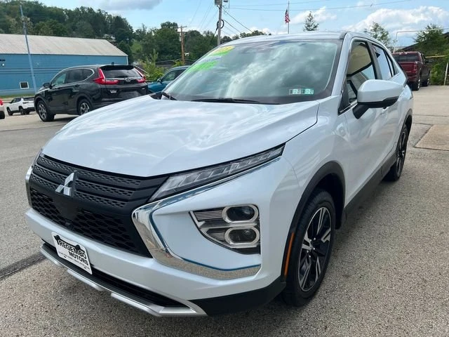2025 Mitsubishi Eclipse Cross - Image 2 of 20