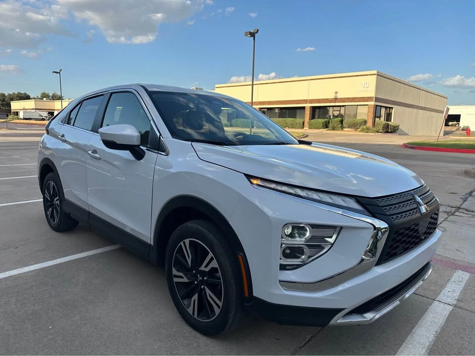 2025 Mitsubishi Eclipse Cross - Image 2 of 20