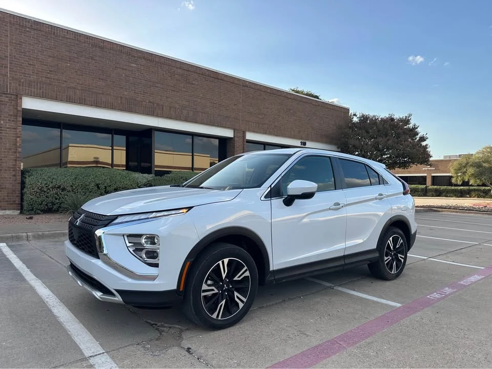 2025 Mitsubishi Eclipse Cross - Image 9 of 20