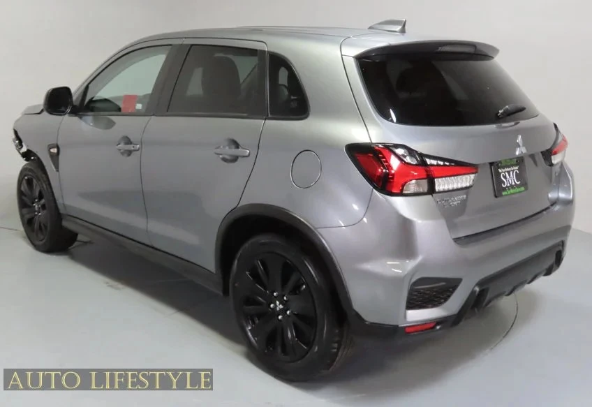 2025 Mitsubishi Outlander - Image 10 of 21