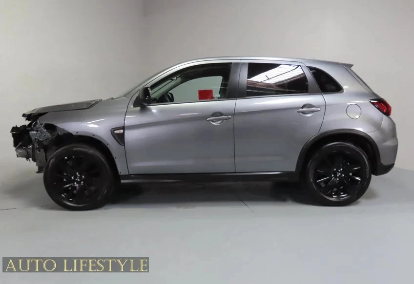 2025 Mitsubishi Outlander - Image 6 of 21