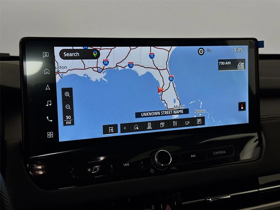 2025 Mitsubishi Outlander - Image 13 of 21