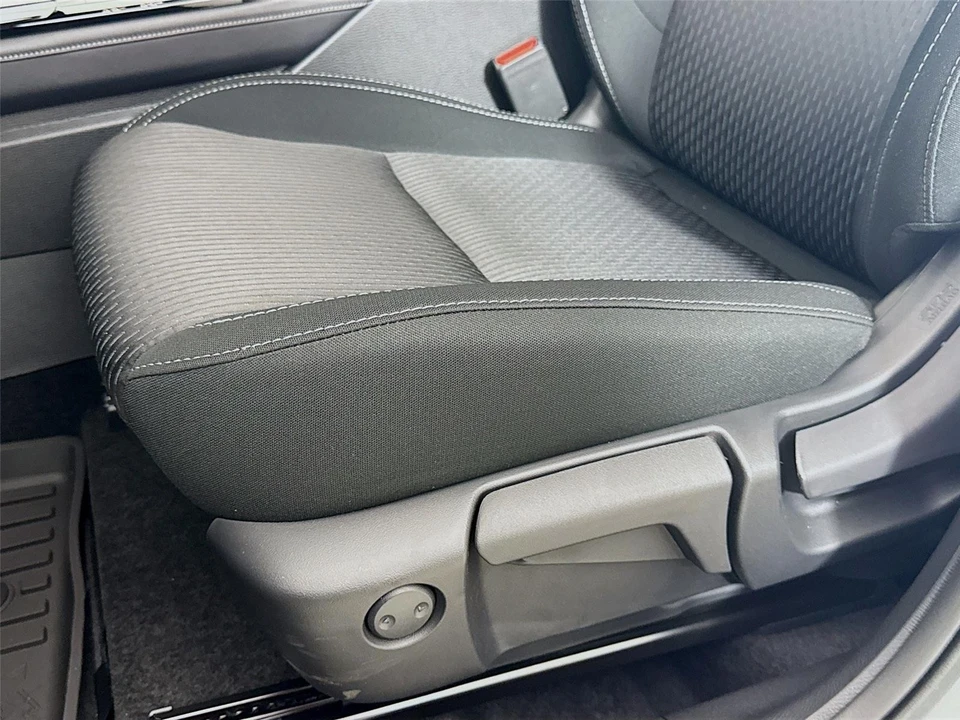 2025 Mitsubishi Outlander - Image 20 of 21