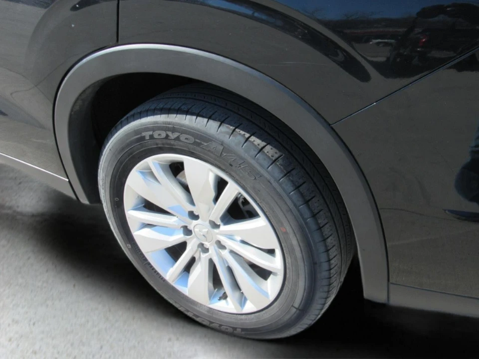 2025 Mitsubishi Outlander - Image 4 of 12
