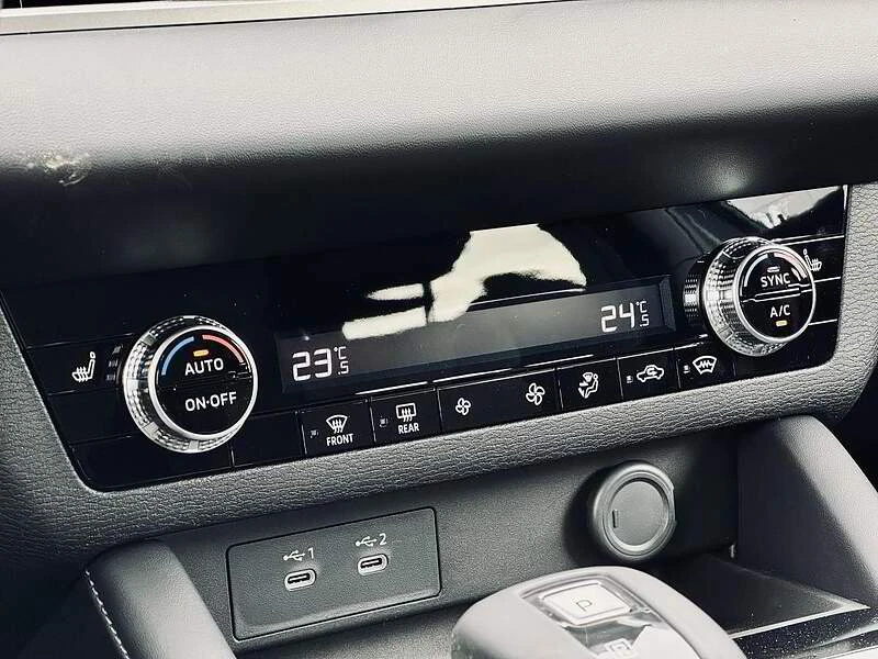 2025 Mitsubishi Outlander - Image 13 of 15
