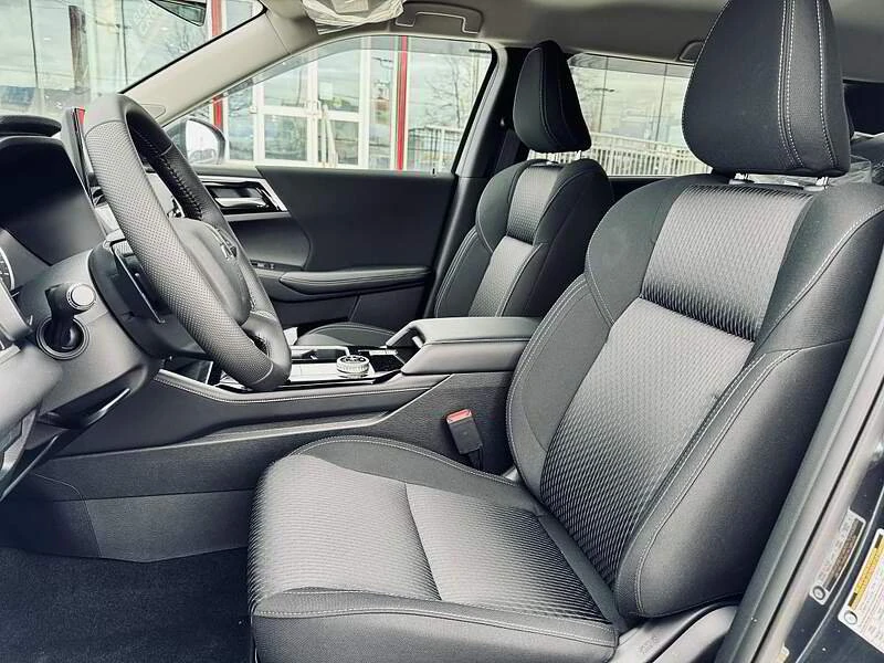 2025 Mitsubishi Outlander - Image 6 of 15