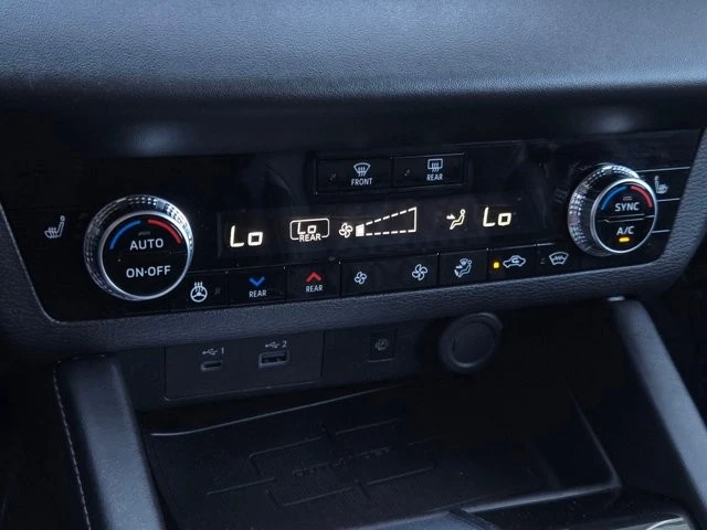2025 Mitsubishi Outlander - Image 20 of 28