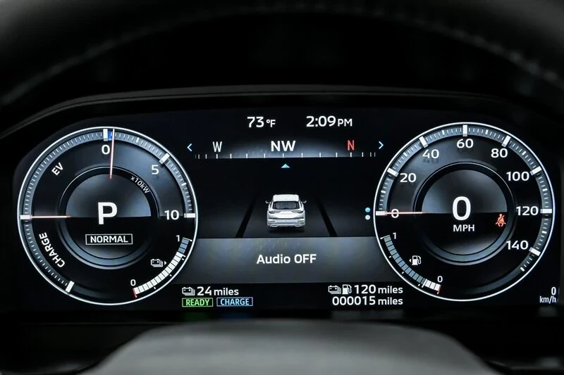 2025 Mitsubishi Outlander - Image 18 of 21