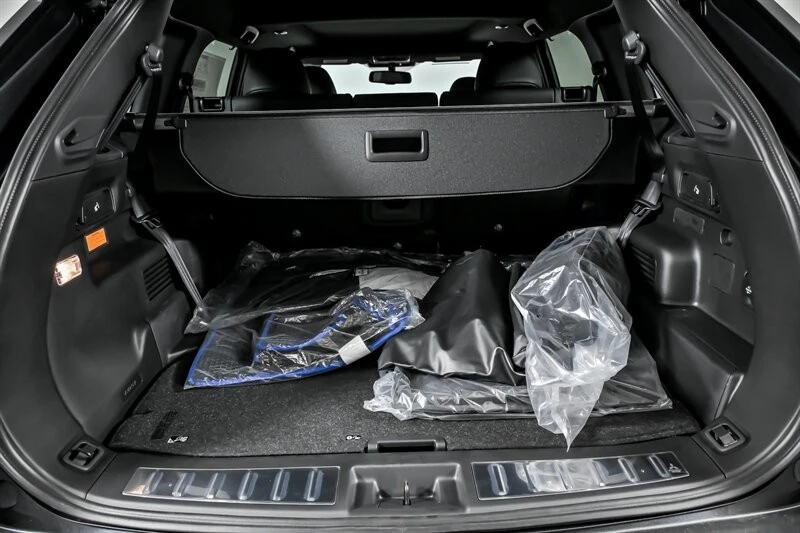 2025 Mitsubishi Outlander - Image 10 of 23