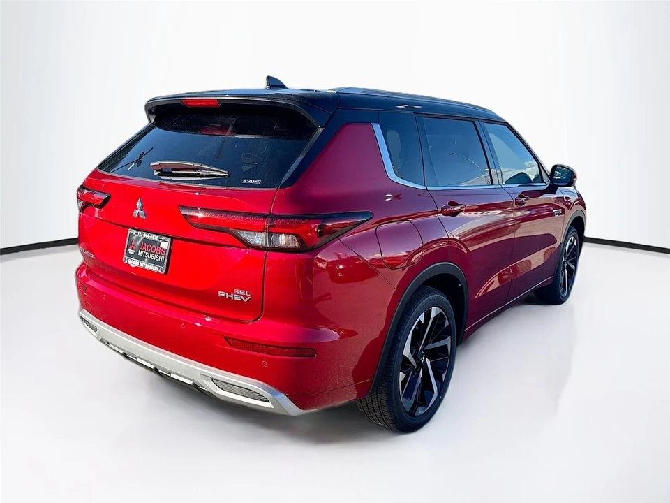 2025 Mitsubishi Outlander - Image 7 of 21