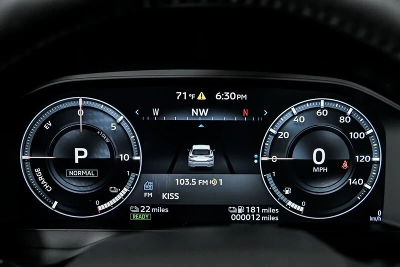 2025 Mitsubishi Outlander - Image 18 of 21