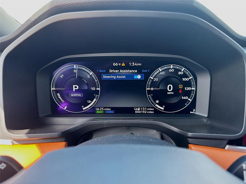 2025 Mitsubishi Outlander - Image 4 of 21
