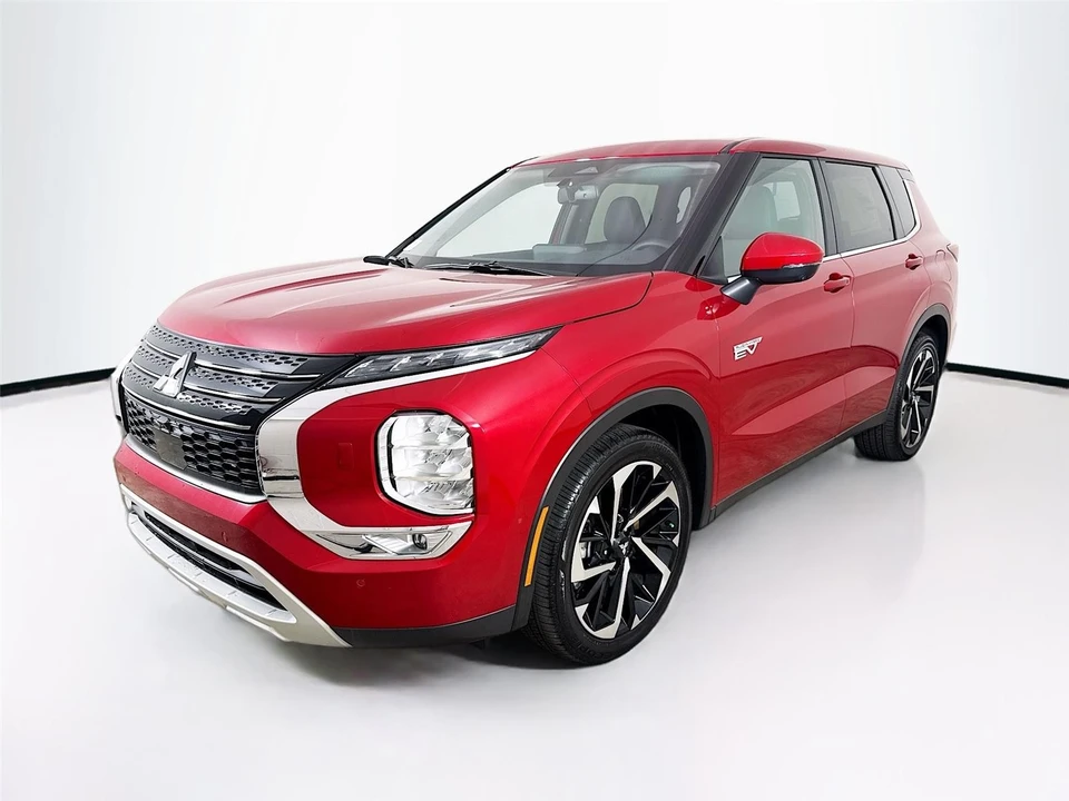 2025 Mitsubishi Outlander - Image 3 of 21