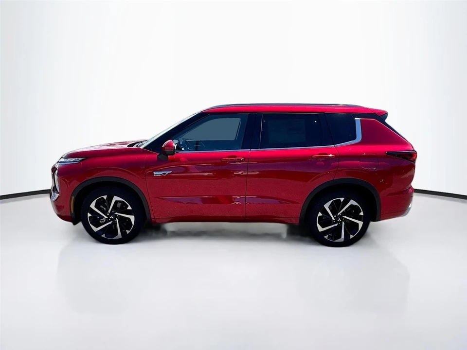 2025 Mitsubishi Outlander - Image 4 of 21
