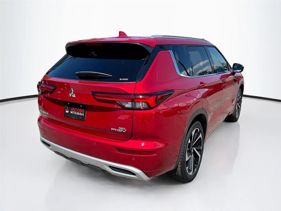 2025 Mitsubishi Outlander - Image 7 of 21