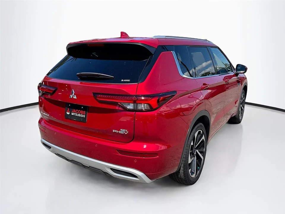 2025 Mitsubishi Outlander - Image 7 of 21