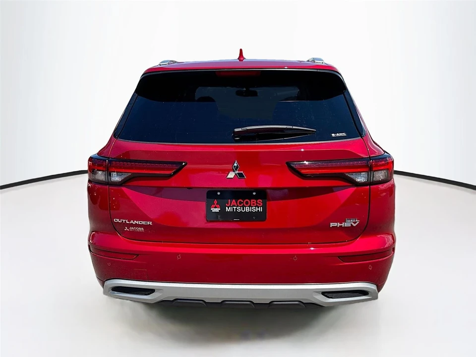 2025 Mitsubishi Outlander - Image 6 of 21